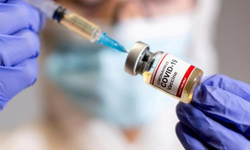 Εμβολιασμός: Ανοίγει το απόγευμα η πλατφόρμα emvolio.gov.gr – Πρεμιέρα για τα ραντεβού των 85 ετών και άνω